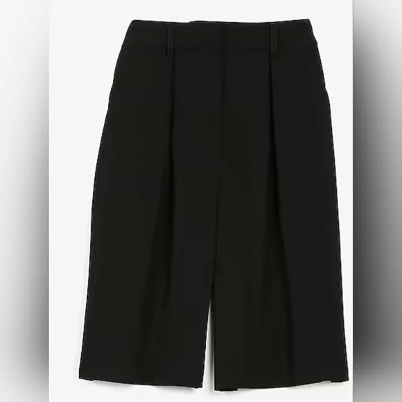 EXPRESS Bermuda High Rise Shorts - Picture 2 of 4